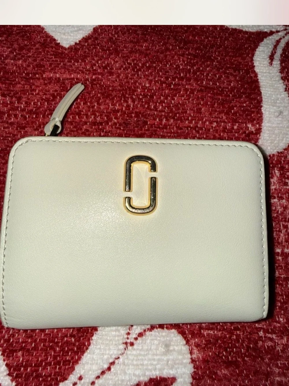 Authentic Marc Jacobs White Compact Zip Wallet with Gold Logo